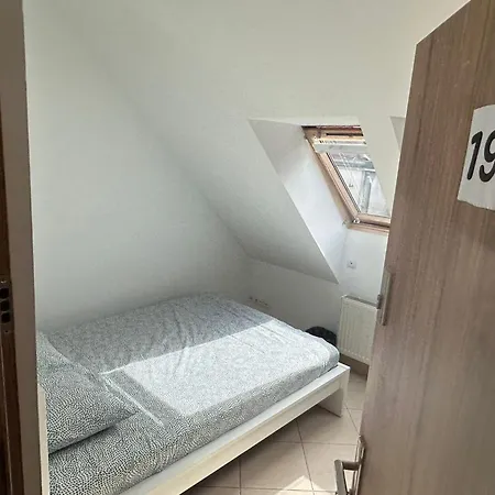 Golebia-economic Bed & Breakfast Poznan