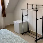 Golebia-economic Couette-café