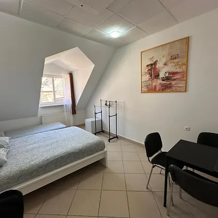 Golebia-economic Panzió Poznań