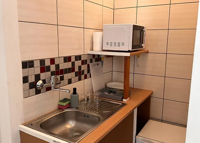 Golebia-economic Bed & Breakfast Poznan