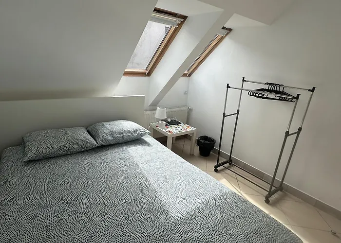 Golebia-economic Bed & Breakfast Poznan